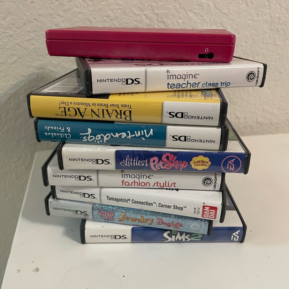 Nintendo DSi & 8 games